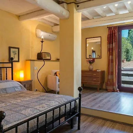 Villa Buca Delle Fate 8, Emma