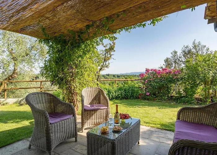 Villa Buca Delle Fate 8, Emma